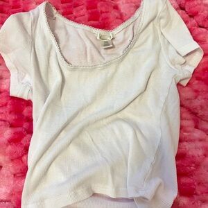Plain white crop top w ruffle trim
